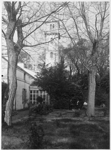 Jardin des logements de fonction de l'école de préservation de Clermont-de-l'Oise
