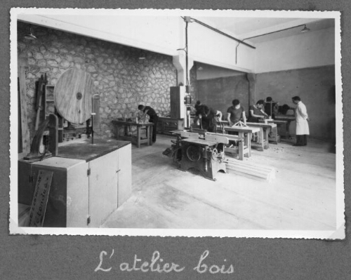 Atelier « bois » du centre d’observation de Marseille « Chutes-Lavie »