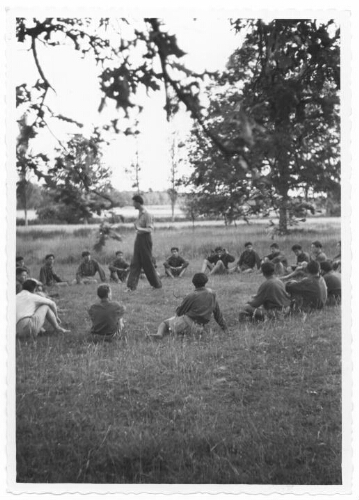 Cercle de jeunes à l’IPES de Saint-Maurice