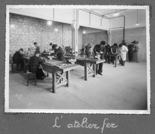 Atelier « fer » du centre d’observation de Marseille « Chutes-Lavie »